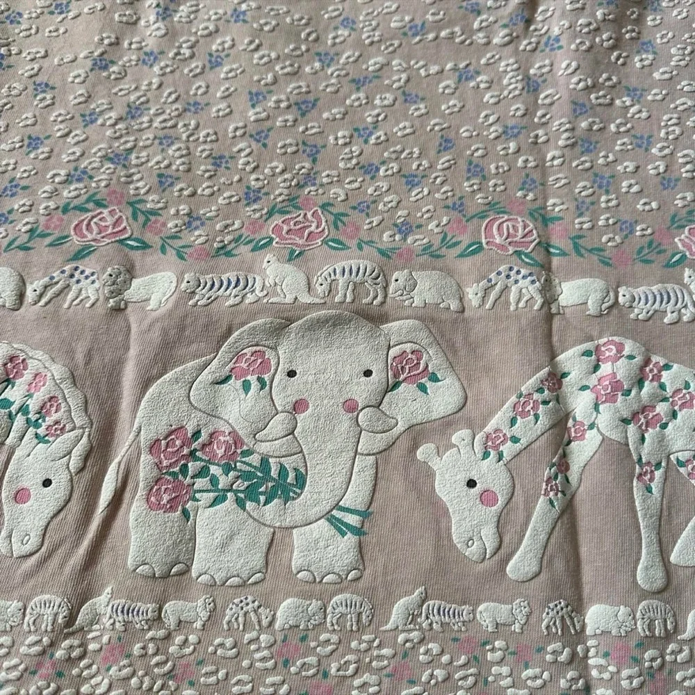 Vintage 1990s Girrafe Elephant Print Shirt - Pink and Cream L - Picture 5 of 6